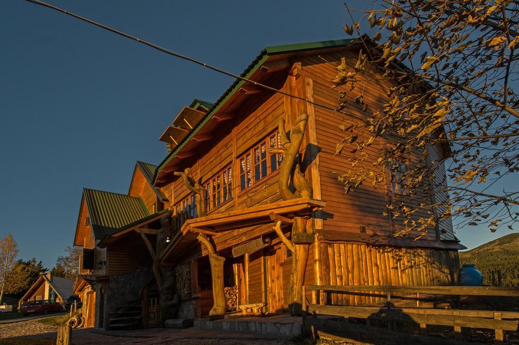 Guesthouse Planinarski Dom Neviden'O Žabljak Exterior foto